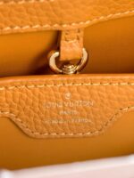 個性的 魅力的 心地よい コットン素材 ルイヴィトン スーパーコピー 優良サイト 口コミ Capucines mini ウコン のハンドバッグ