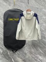 新作 入荷 格安 モンクレール n級品 タイプフード付きスポーツジャケット