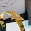 HOT100%新品 プラダ コピー 黒白三角形ダイヤモンド象嵌ブレスレット
