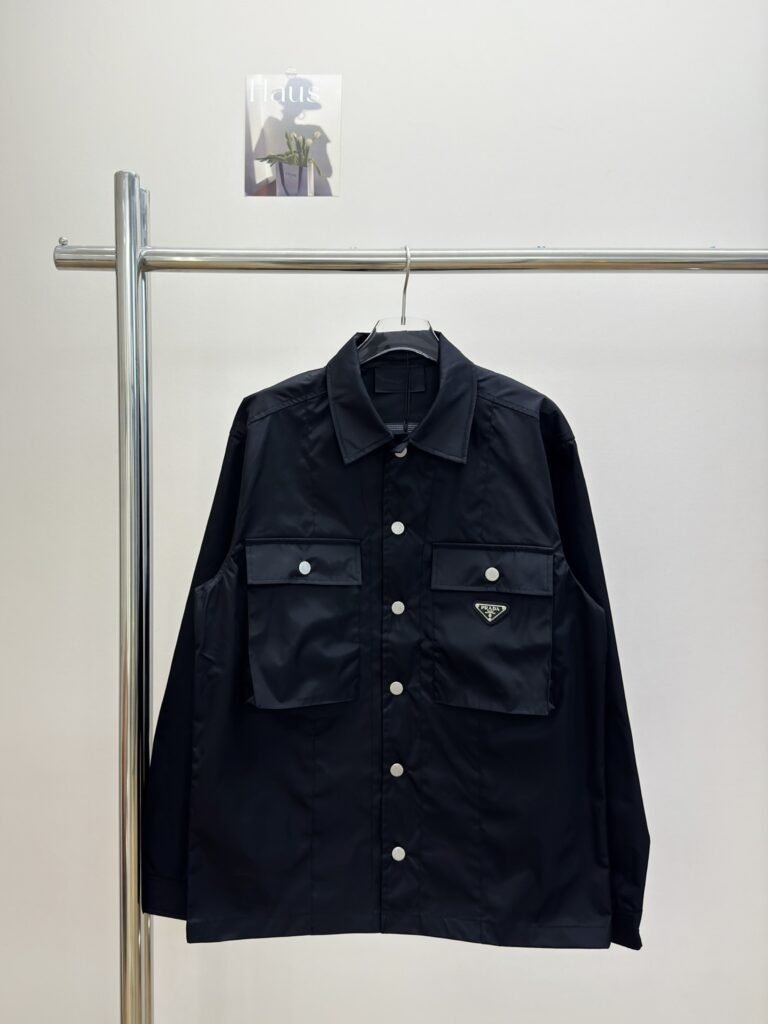オシャレにお得100%新品 プラダ スーパーコピー 202新作 カーゴジャケット