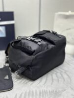 大特価！新商品! プラダ コピー 定番Saffianoレザーショルダーバッグ