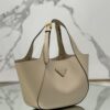 有名人の愛用品 プラダ スーパーコピー 牛革トートバッグ