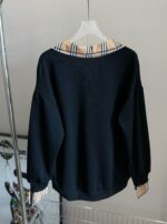 有名人の愛用品 バーバリー スーパーコピー チェック柄切り替えvネック長袖パーカー