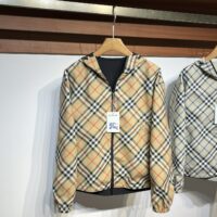 大特価！新商品! バーバリー スーパーコピー 秋新作繊維素材ジップダブルブルゾン