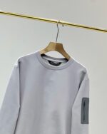 激安大特価最新作 アークテリクス スーパーコピー 無地ラウンドネックパーカー