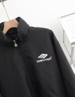 お値打ち価格 バレンシアガ スーパーコピー 防水ジャケットコート