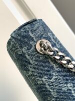 激安大特価最新作 セリーヌ n級品 TRIOMPHE PVC 牛革ショルダーバッグ