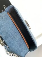 激安大特価最新作 セリーヌ n級品 TRIOMPHE PVC 牛革ショルダーバッグ