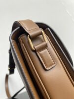 業界最高い品質 セリーヌ スーパーコピー 優良サイト 口コミ 人気新作TRIOMPHE カーフショルダーバッグ