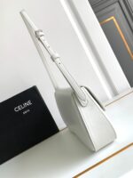 入手困難 人気セール セリーヌ スーパーコピー 2024春夏新作Triompheショルダーバッグ