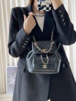 HOT100%新品 シャネル スーパーコピー 23cシリーズ両肩チェーン小ランドセル