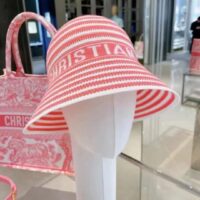 芸能人愛用 高級感ある ディオール コピー ボーダーニット帽