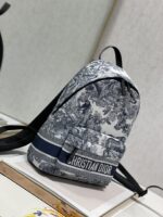個性的 魅力的 心地よい コットン素材 ディオール n級品 定番 プリント柄Travel Backpack リュック