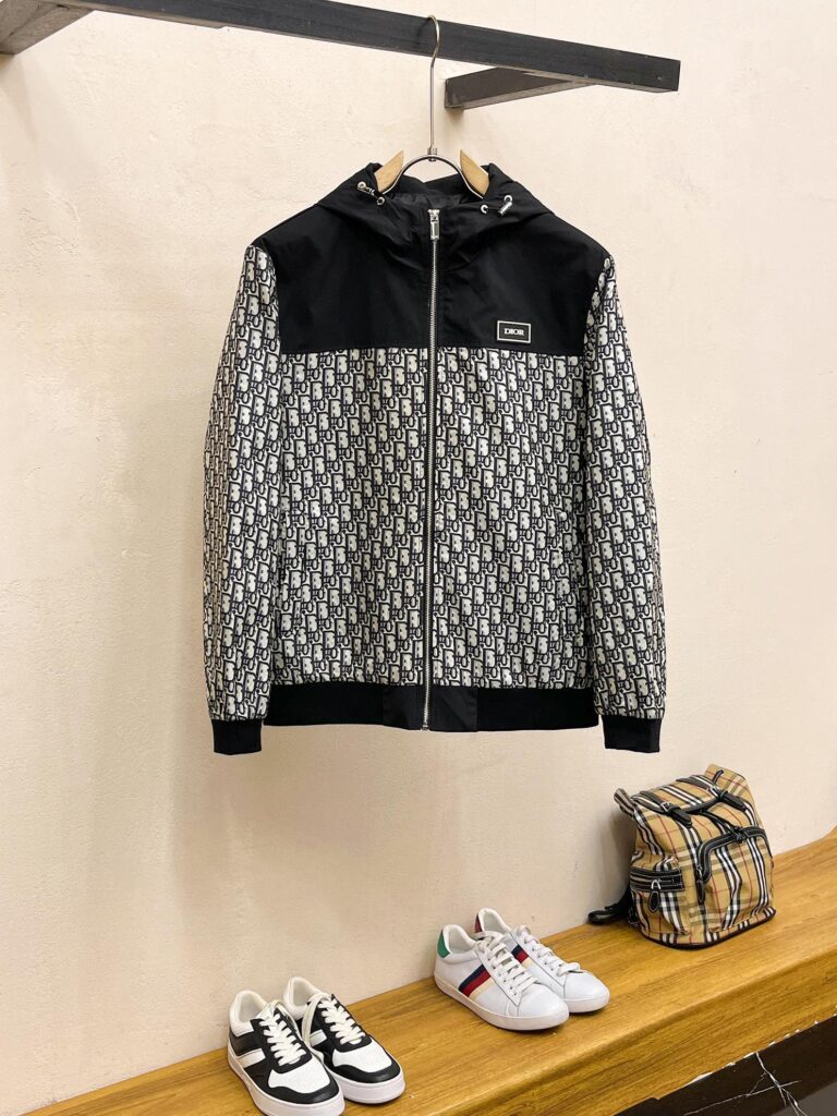 オシャレにお得100%新品 ディオール スーパーコピー 2024秋冬新作バカ売れ商品専門店新作カジュアル流行ジャケット