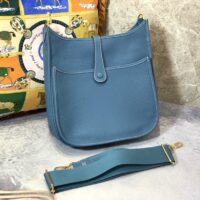 驚きの破格値2024 エルメス スーパーコピー Evelyne29cm ショルダーバッグ