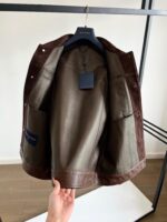 話題となる人気品 ルイ ヴィトン スーパーコピー 新作折り襟裏外牛革ジャケット
