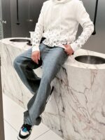 芸能人愛用 高級感ある 2024早秋新作 ルイヴィトン コピ ーパーカー