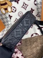 HOT100%新品 ルイヴィトン スーパーコピー 秋冬新作メンズショルダーバッグ