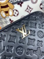 HOT100%新品 ルイヴィトン スーパーコピー 秋冬新作メンズショルダーバッグ