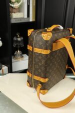 個性的 魅力的 心地よい コットン素材 ルイヴィトン n級品 Soft trunk ボックスリュック