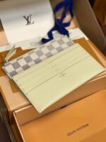 激安大特価最新作 ルイヴィトン 偽物 N60466 エレガントでゴージャスなホワイトレザーハンドバッグ