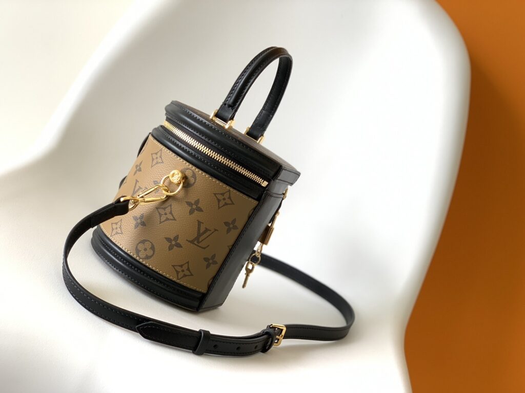 今季セール 限定品   ルイヴィトン 偽物 M43986 Monogram Reverseコーティングキャンバス  VANITY ハンドバッグ 