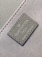 大活躍！存在感のある ルイヴィトン n級品 M23081 オーダーメイド 牛革Pochette Métis East West ハンドバッグ