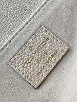 今季セール 限定品 ルイヴィトン スーパーコピー M22942 オーダーメイド 牛革Pochette Métis East West ハンドバッグ