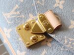 大活躍！存在感のある ルイヴィトン 偽物 m12429 Pochette Métis East West ハンドバッグ