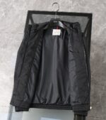 高品質 モンクレール スーパーコピー 優良サイト 口コミ メンズフード付きジャケット