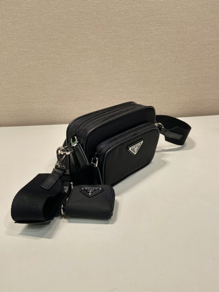芸能人愛用 高級感ある プラダ  コピー 2VH172 Re-Nylon 牛革ショルダーバッグ 