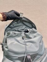 新作調 節可能なショルダーストラップ プラダ 偽物 2 VZ108 リュック