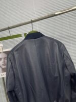 上質な素材採用 プラダ コピー リバーシブルレザージャケット