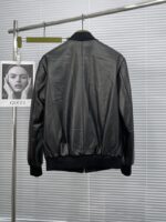 個性的 魅力的 心地よい コットン素材 プラダ スーパーコピー リバーシブルレザージャケット