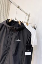 芸能人愛用 高級感ある ストーンアイラン コピー 新作立体ジャケットコート