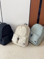 芸能人愛用 高級感ある ザ・ノース・フェイス コピー 最新の軽量アウトドアカジュアルリュック