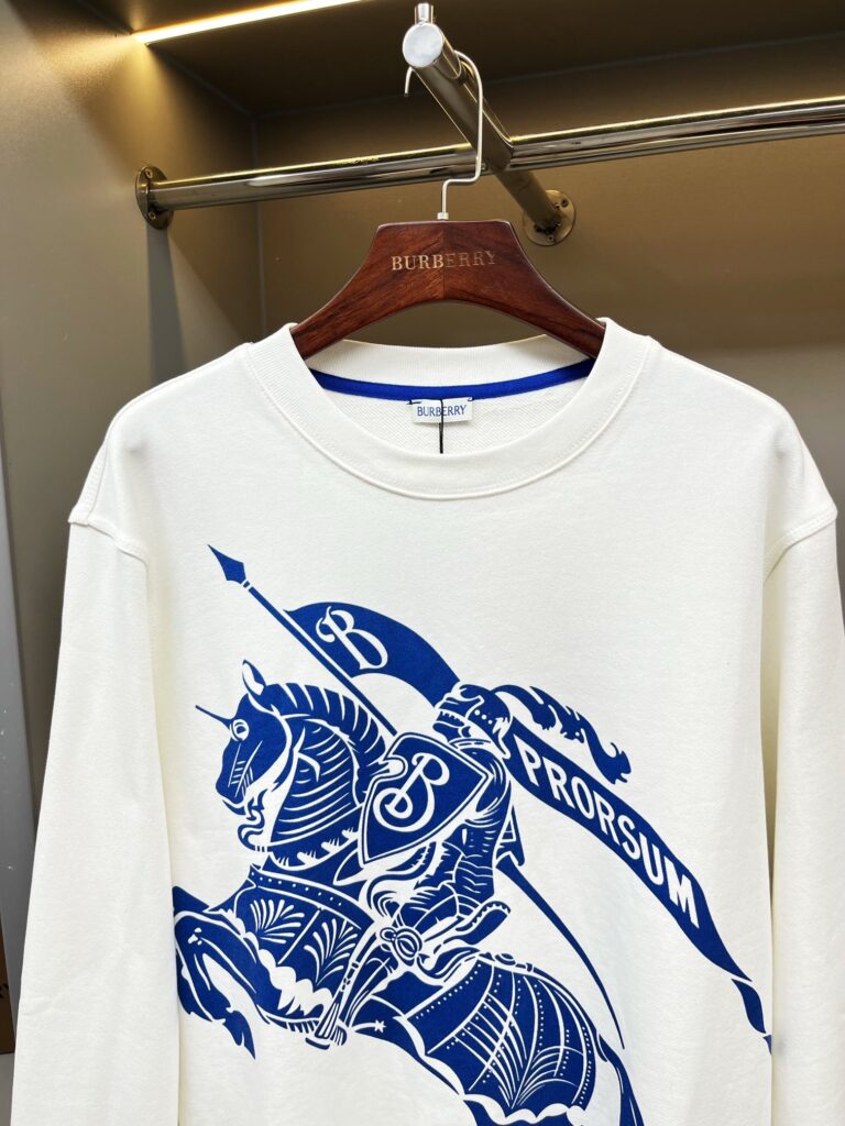 今季セール 限定品  バーバリー  スーパーコピー プリントクルーネックスウェットシャツ