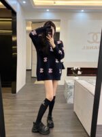 上質な素材採用 シャネル n級品 秋冬限定 刺繍ロゴセーター