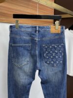 オシャレにお得100%新品 ルイヴィトン 偽物 初秋 ストレート ジーンズ