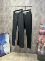 芸能人愛用 高級感ある プラダ コピー メンズ ビジネス カジュアル パンツ