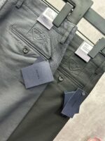 芸能人愛用 高級感ある プラダ コピー メンズ ビジネス カジュアル パンツ