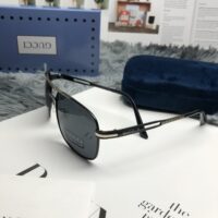 2025新作 グッチサングラス スーパーコピー モード感ある洗練デザイン