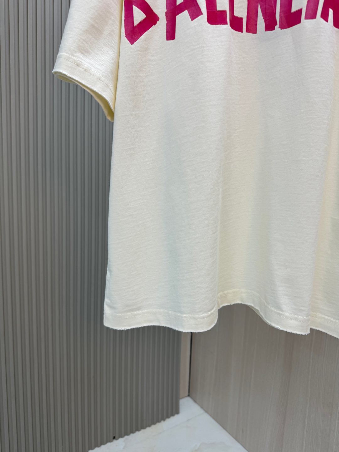 BALENCIAGA ブランド コピー 丸首Tシャツ 夏服対応 口コミ多数|スーパーコピーn級優良店 6 BALENCIAGA ブランド コピー 丸首Tシャツ 夏服対応 口コミ多数|スーパーコピー服