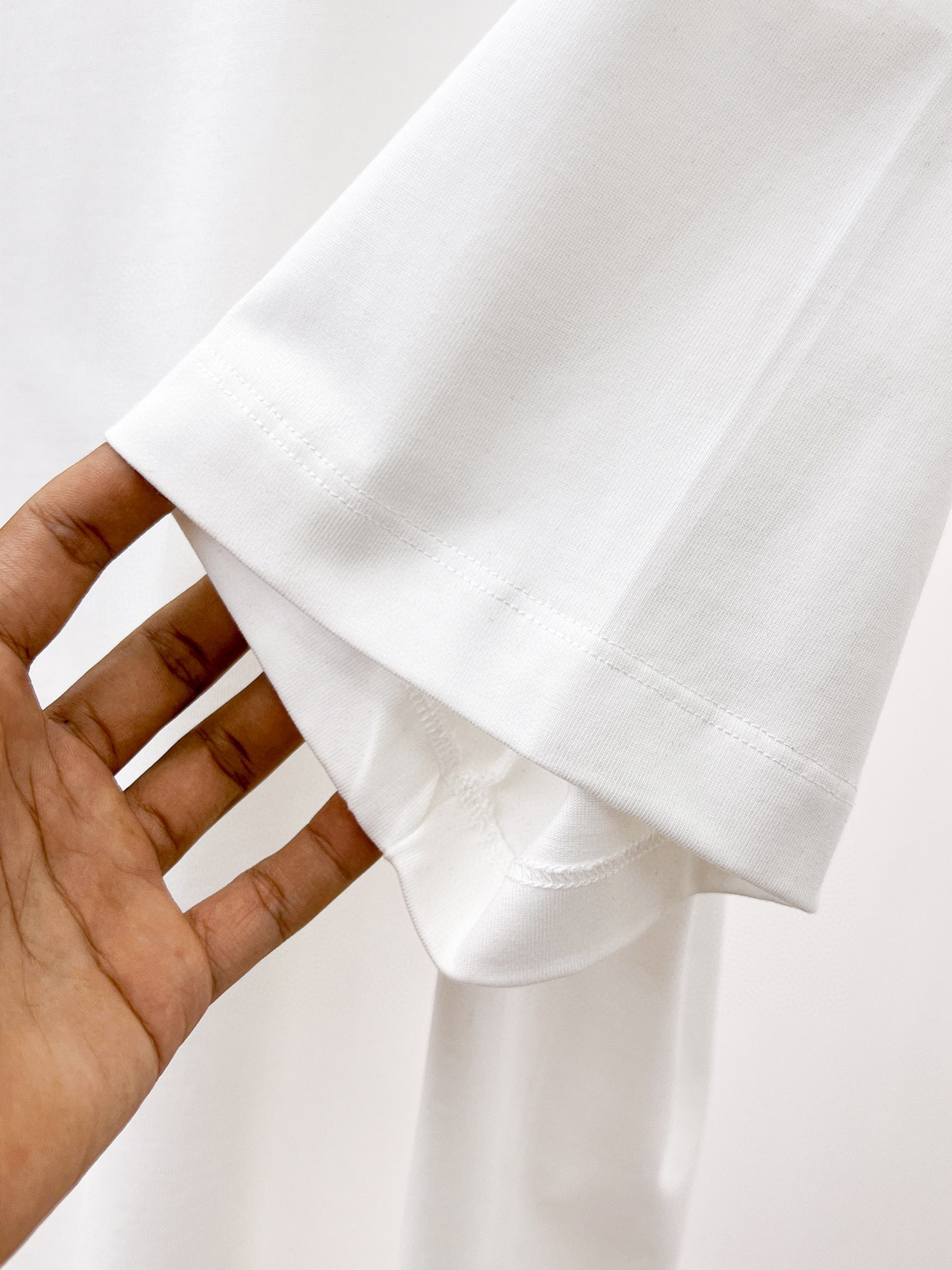 モンクレール コピー 1952ロゴプリント クルーネックTシャツ ホワイト 夏服定番|スーパーコピーn級優良店 4 モンクレール コピー 1952ロゴプリント クルーネックTシャツ ホワイト 夏服定番|スーパーコピー服