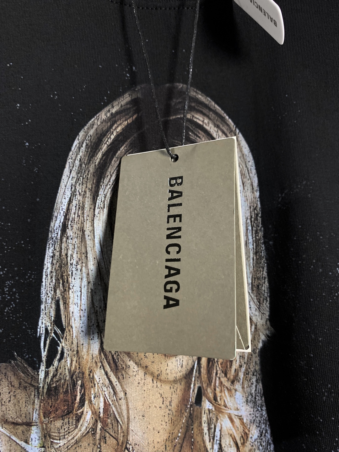 バレンシアガ コピー グラフィックTシャツ Britneyプリントで視線集中|スーパーコピーn級優良店 4 バレンシアガ コピー グラフィックTシャツ Britneyプリントで視線集中|スーパーコピー服