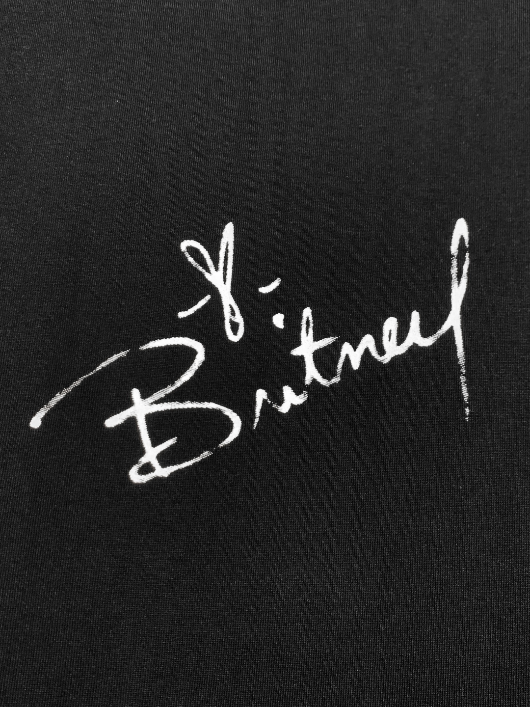 バレンシアガ コピー グラフィックTシャツ Britneyプリントで視線集中|スーパーコピーn級優良店 8 バレンシアガ コピー グラフィックTシャツ Britneyプリントで視線集中|スーパーコピー服