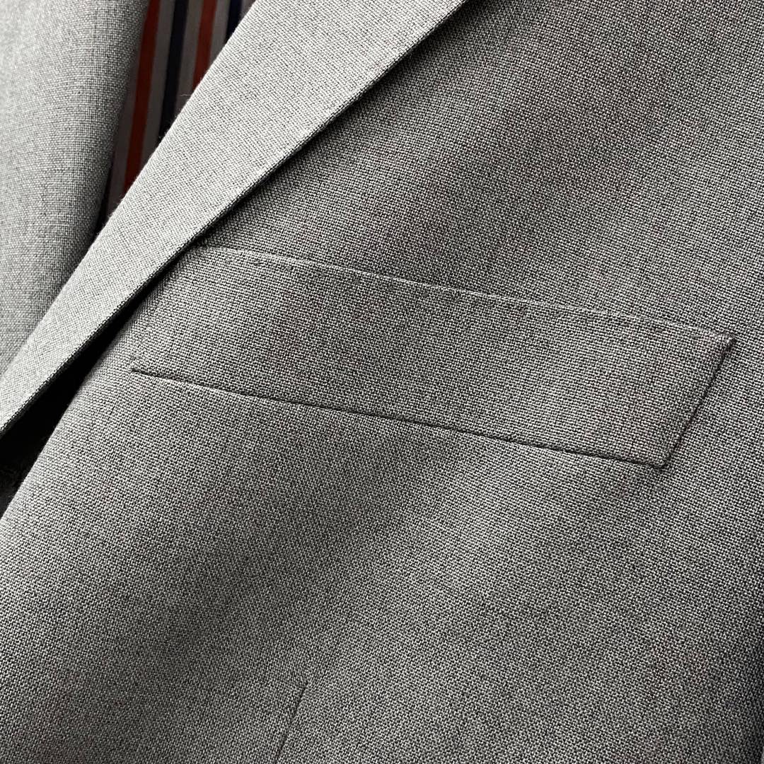 トムブラウン 激安通販 グレースーツセット クラシック2B仕立て&ストライプ裏地|スーパーコピーn級優良店 5 トムブラウン 激安通販 グレースーツセット クラシック2B仕立て&ストライプ裏地|スーパーコピー服