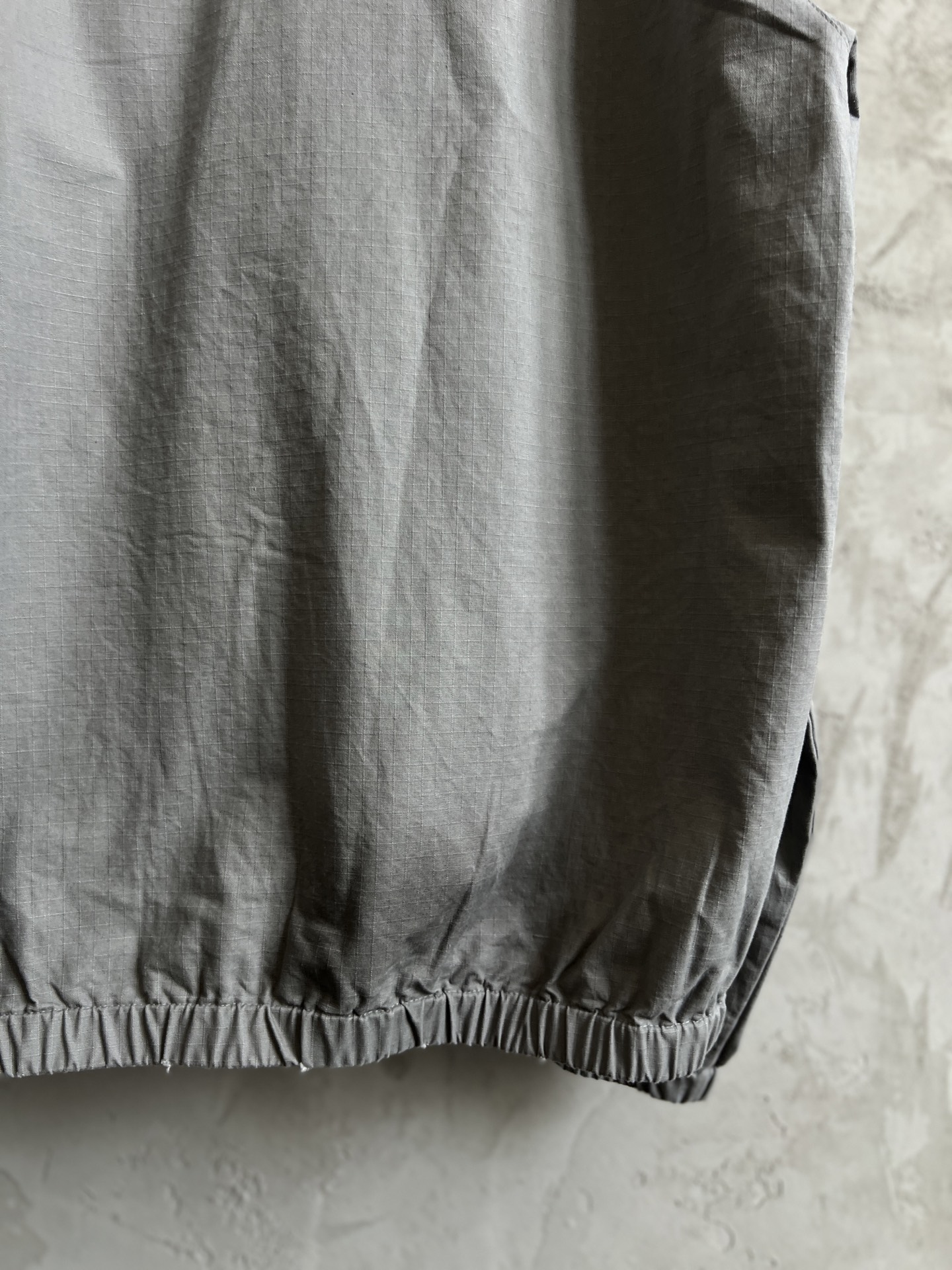 バレンシアガ ブランド コピー ジップアップフーディ ミニマルロゴデザイン|スーパーコピーn級優良店 5 バレンシアガ ブランド コピー ジップアップフーディ ミニマルロゴデザイン|スーパーコピー服