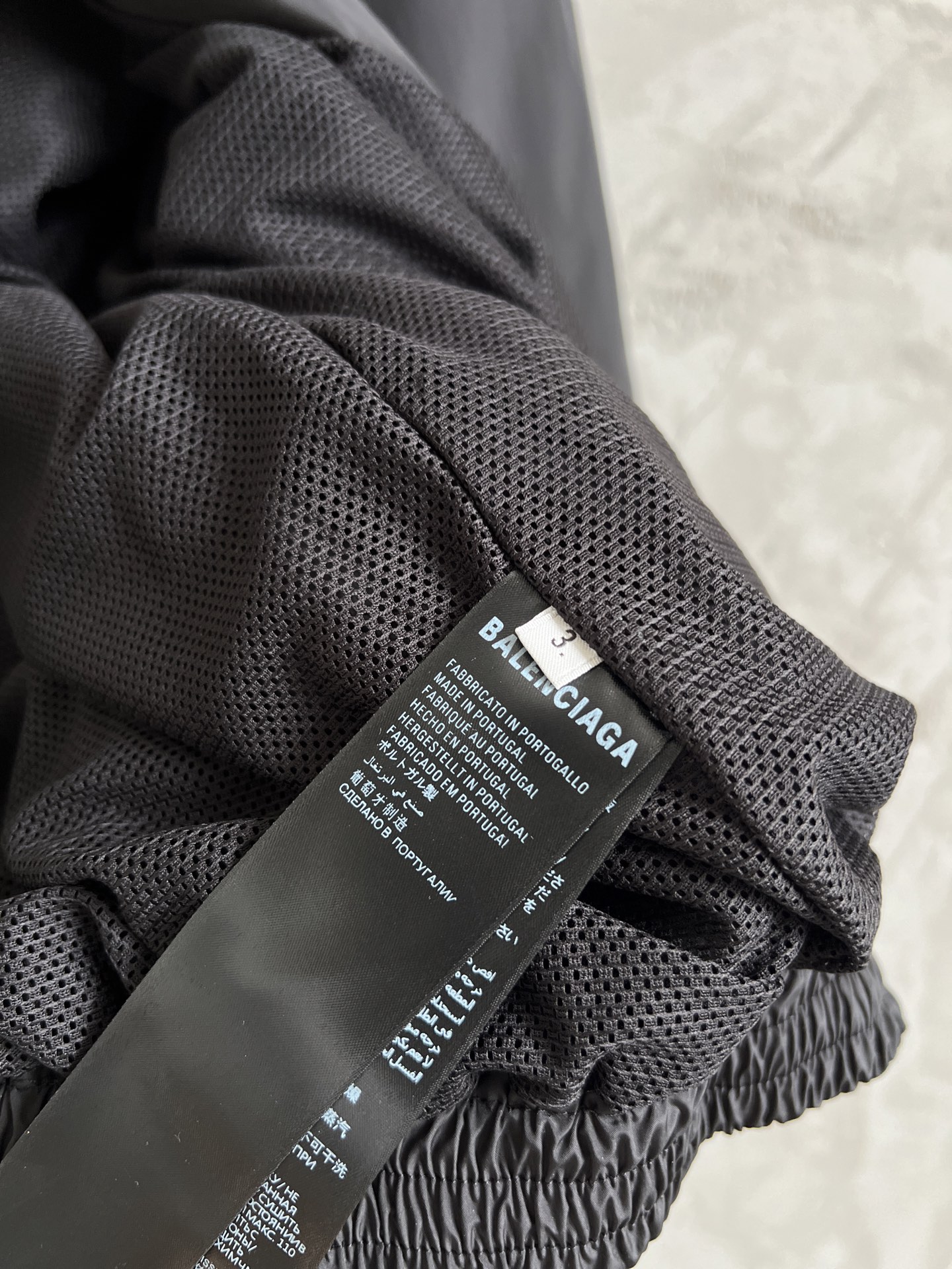 バレンシアガ 激安通販 ブラック×ピンクロゴジャケット バックプリント仕様|スーパーコピーn級優良店 8 バレンシアガ 激安通販 ブラック×ピンクロゴジャケット バックプリント仕様|スーパーコピー服