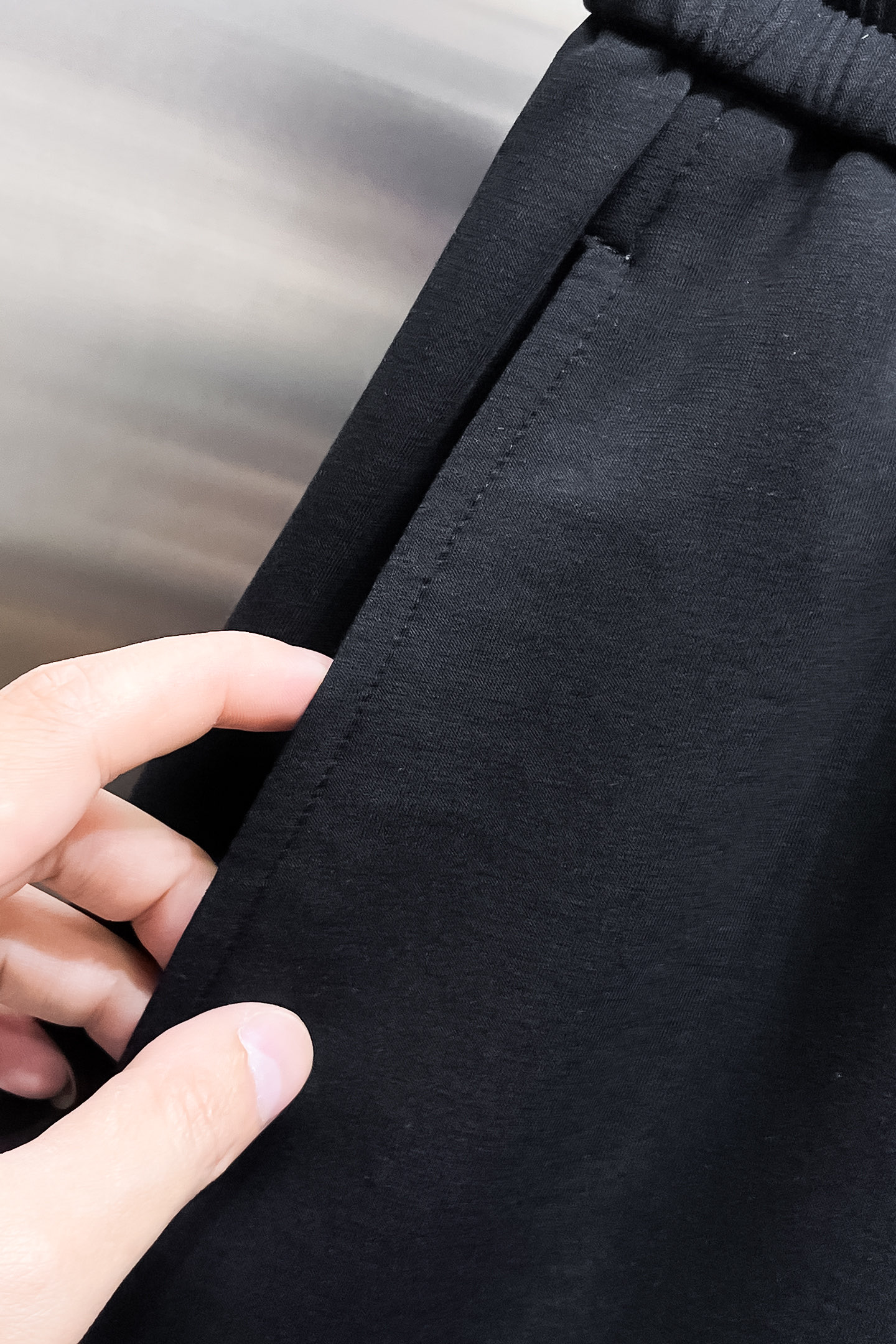 フェンディ n級コピー ショートパンツ FFロゴ刺繍 カラフルデザイン|スーパーコピーn級優良店 4 フェンディ n級コピー ショートパンツ FFロゴ刺繍 カラフルデザイン|スーパーコピー服